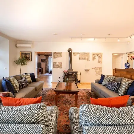 Luxury 4 Bedroom With Terrace And Sauna *