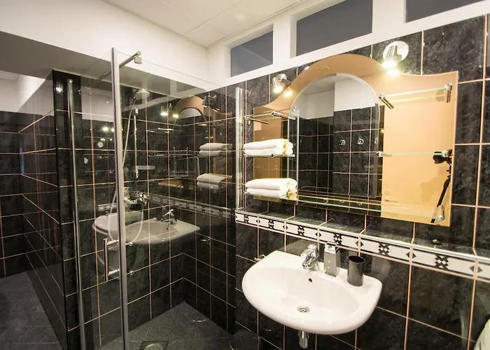 アパート Luxury 4 Bedroom With Terrace And Sauna タリン