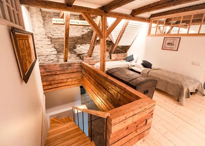 Luxury 4 Bedroom With Terrace And Sauna Apartment